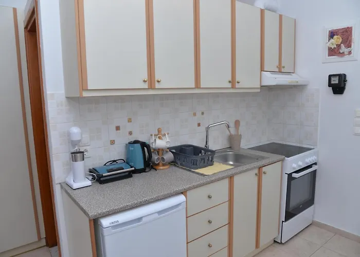 Sunny Hersonissos (Crete)